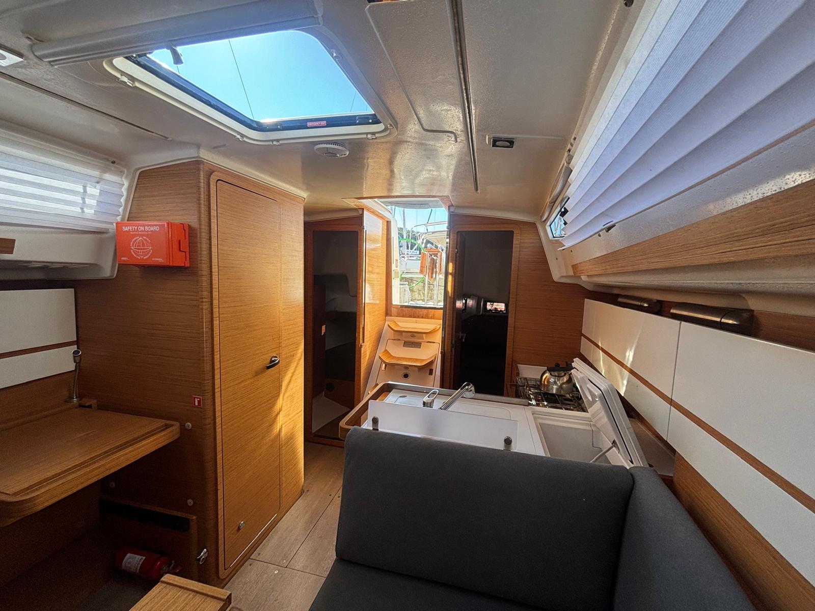 Elan E4 — photo 8