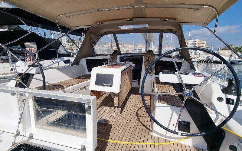 Photo #5 - Dufour 430 - 3 cab. (Lucie) in Golfe Juan - 43268