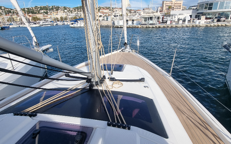 Photo #3 - Dufour 37 - 2 cab. (Skyline) en Golfe Juan - 43270
