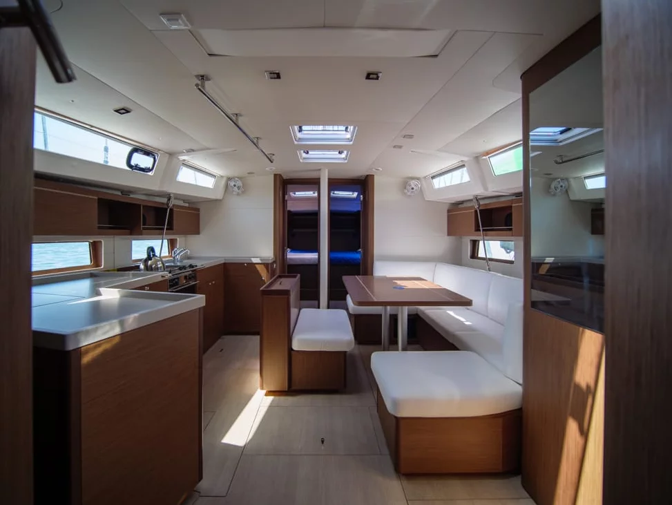 Oceanis 46.1 (Layla)  - 13