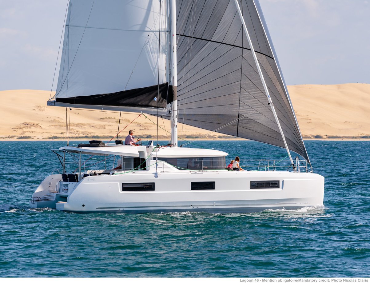 Photo #1 - Lagoon 46 OW - 3 + 1 cab. (Les Jumeaux) in Saint Raphael - 43283