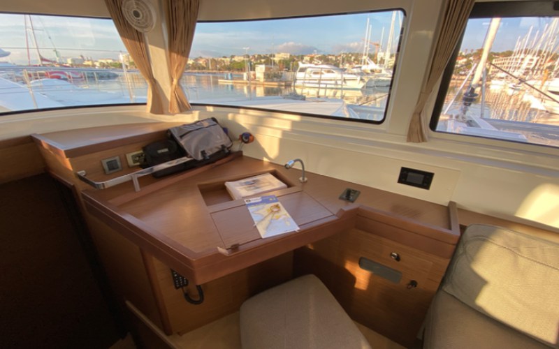 Photo #10 - Lagoon 46 OW - 3 + 1 cab. (Les Jumeaux) in Saint Raphael - 43283