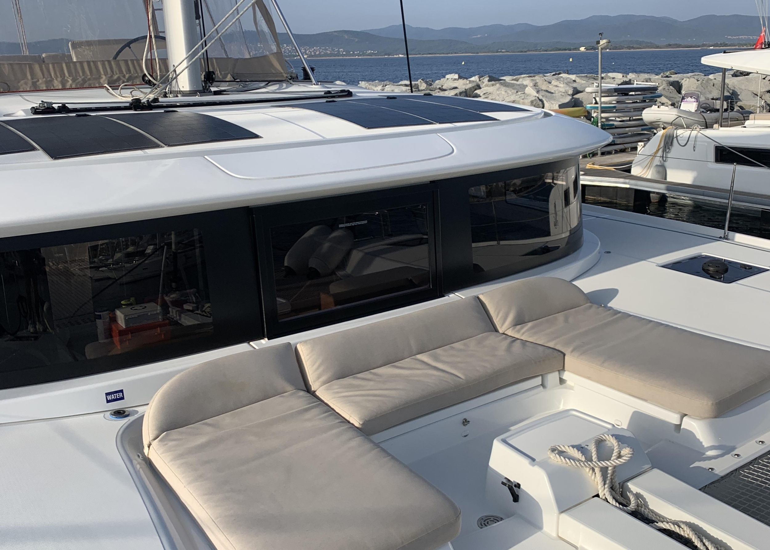 Photo #4 - Lagoon 46 - 4 + 1 cab. (Cap Horn) in Saint Raphael - 43284