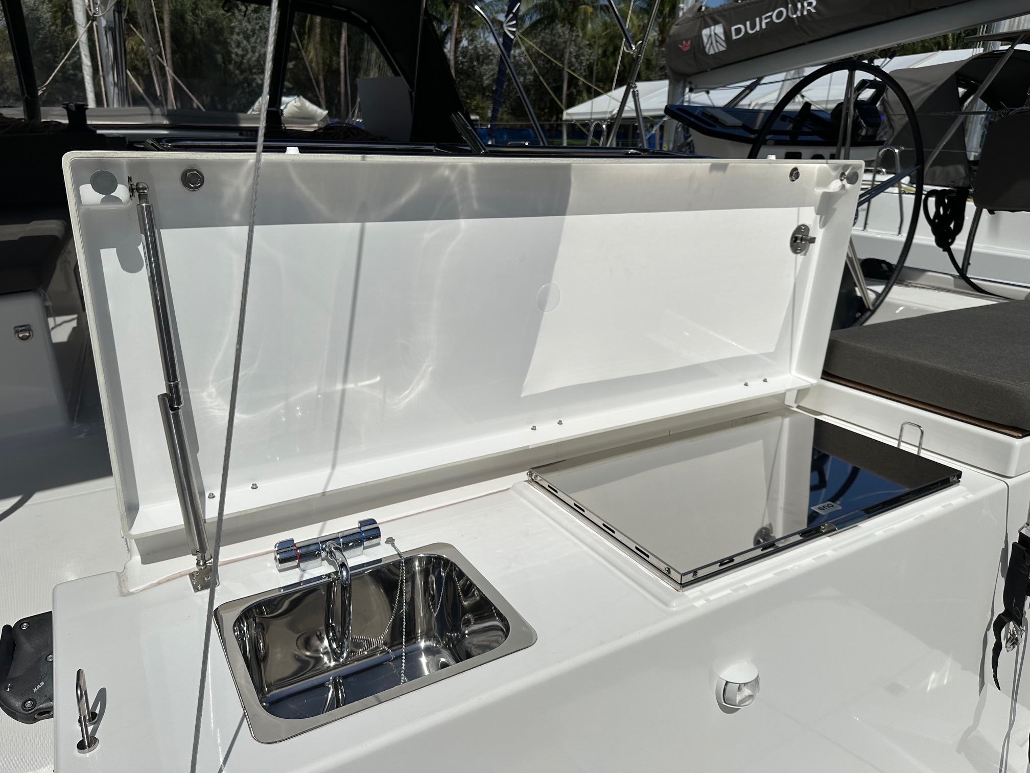 Photo #8 - Dufour 530 - 4 cab. (Dream Big) in Nanny Cay - 43290