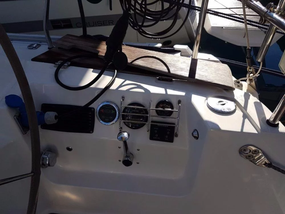 Bavaria Cruiser 40 (Lola)  - 5
