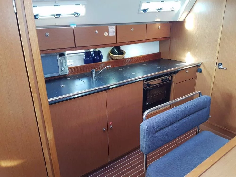 Bavaria Cruiser 40 (Lola)  - 7