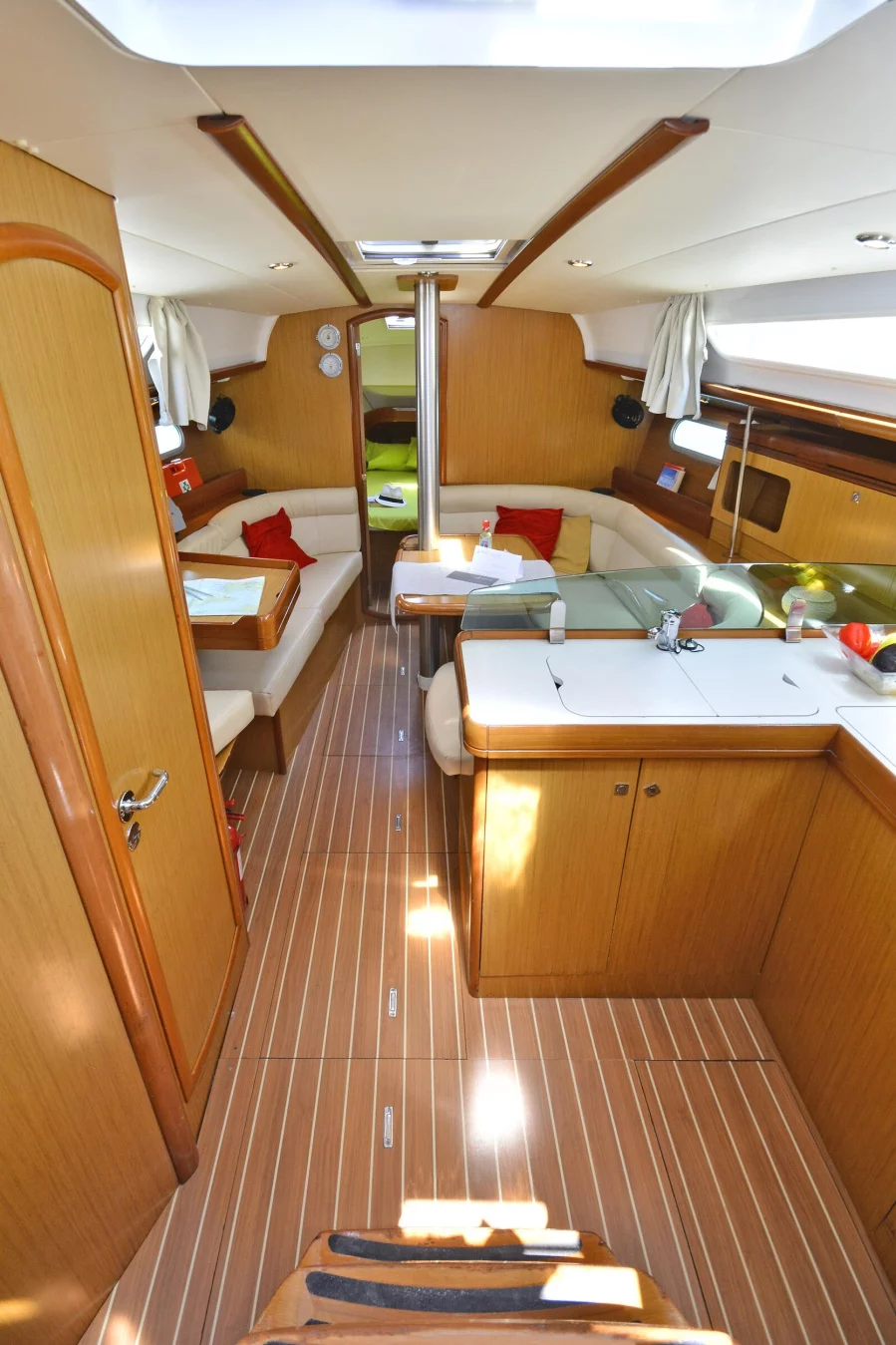 Sun Odyssey 36i (Ismini)  - 8
