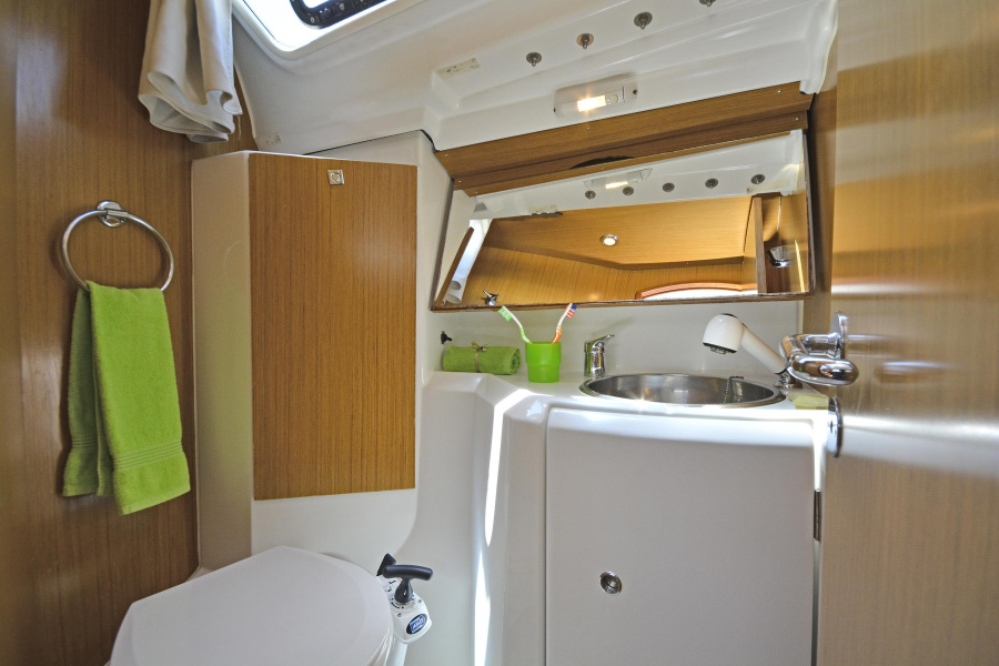Photo #16 - Sun Odyssey 36i (Ismini) in Preveza - 43376