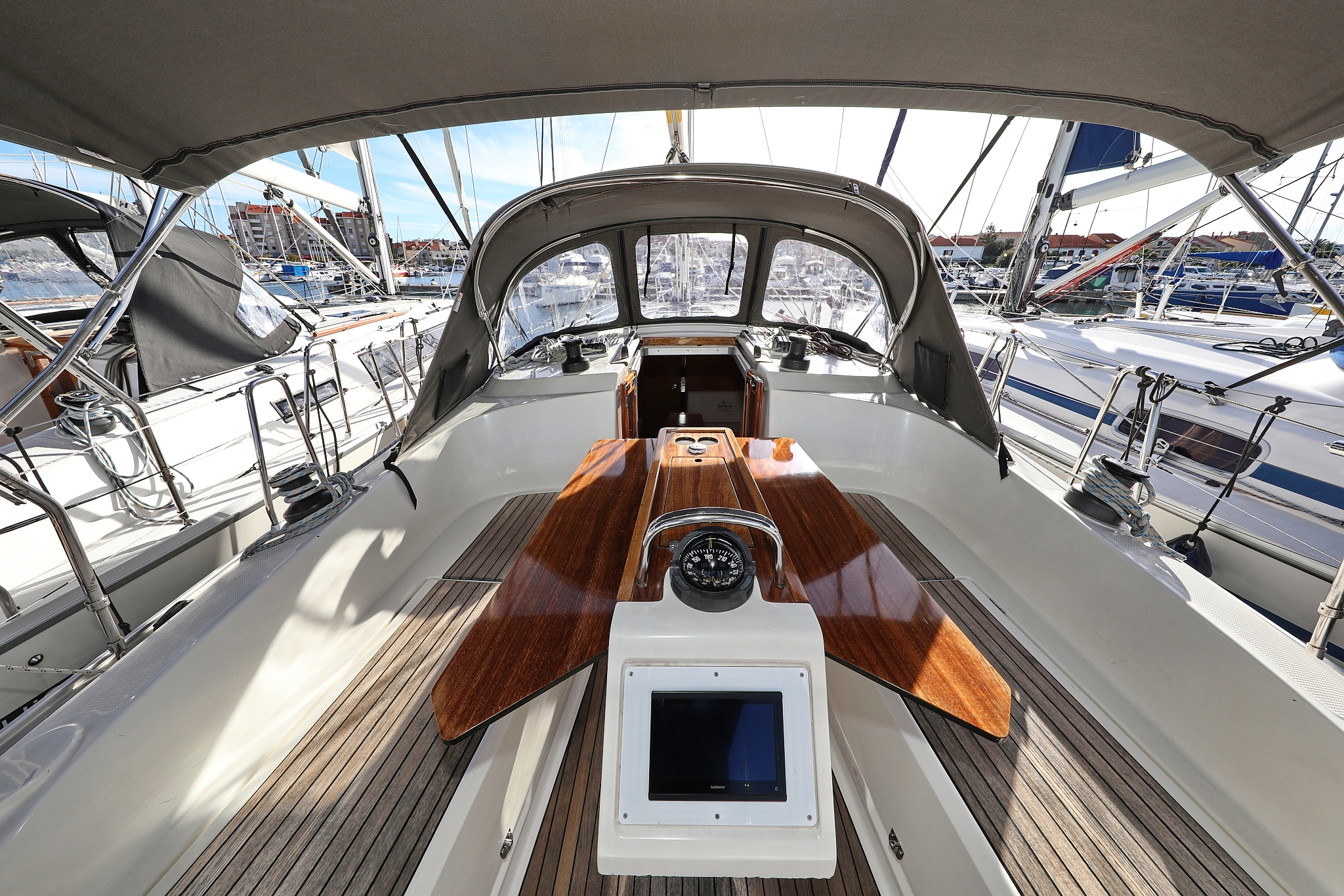 Photo #23 - Bavaria Cruiser 37 - 3 cab. (Sun Course) in Biograd - 43392