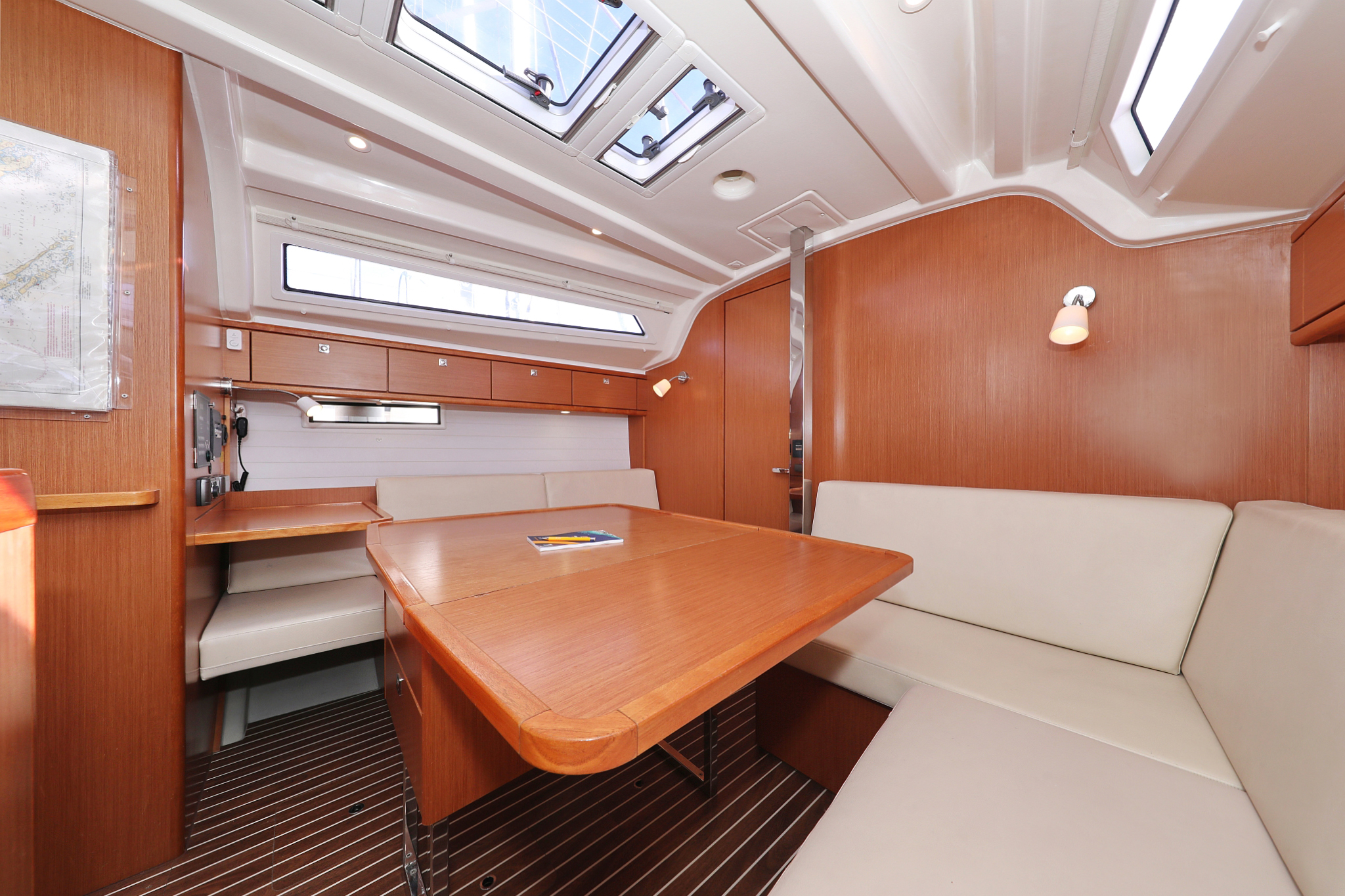 Photo #33 - Bavaria Cruiser 37 - 3 cab. (Sun Course) in Biograd - 43392