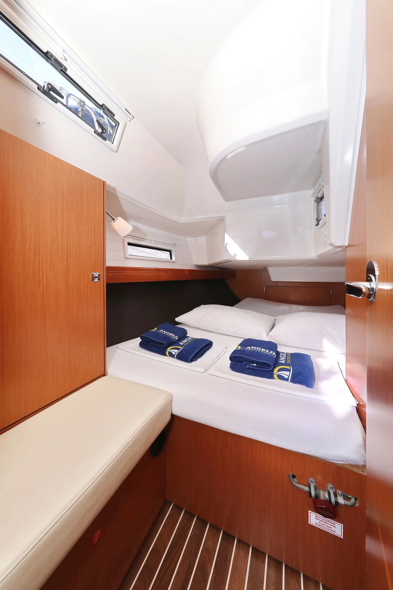 Bavaria Cruiser 37 - 3 cab. (Sun Course)  - 41