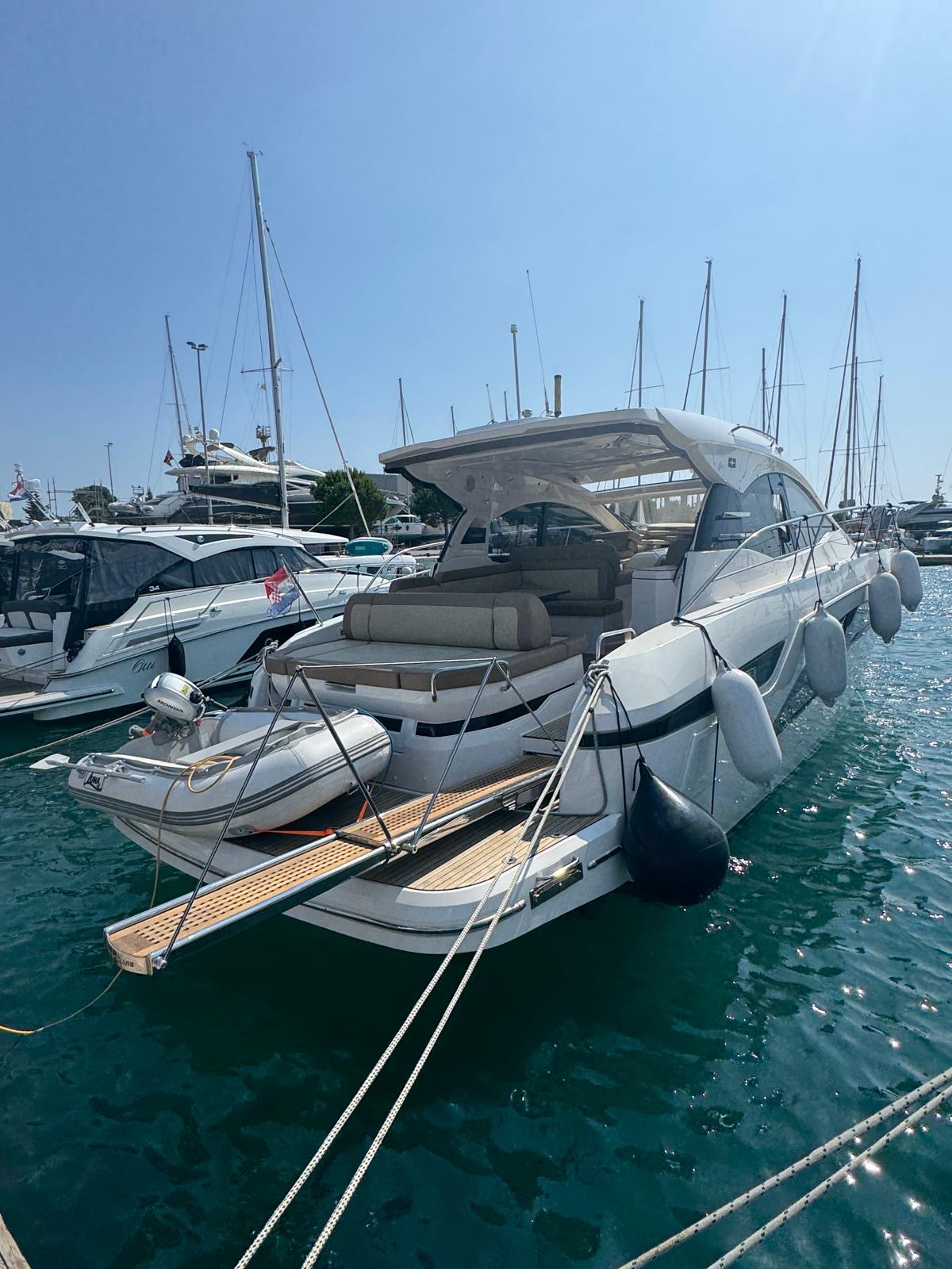 Bavaria SR41 — photo 7