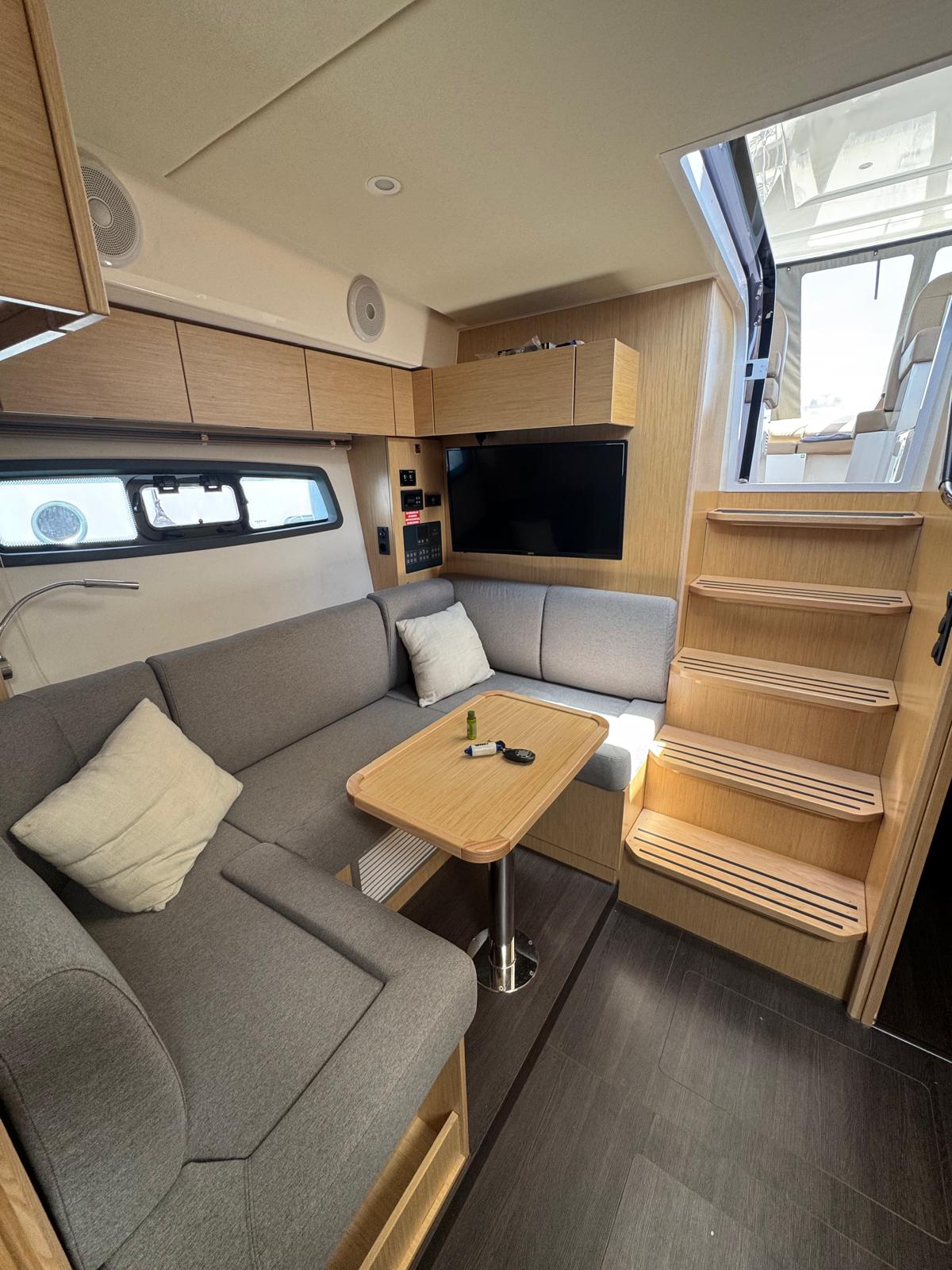 Bavaria SR41 — photo 16