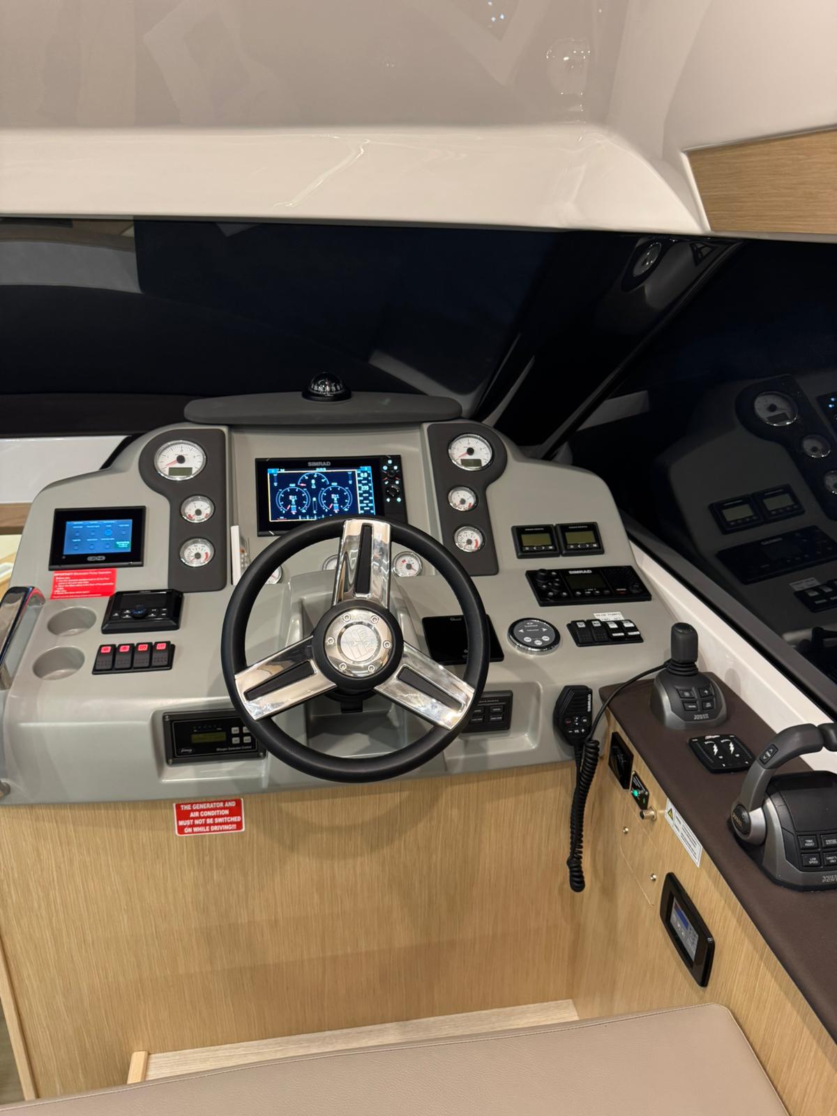 Bavaria Virtess 420 Fly — photo 21