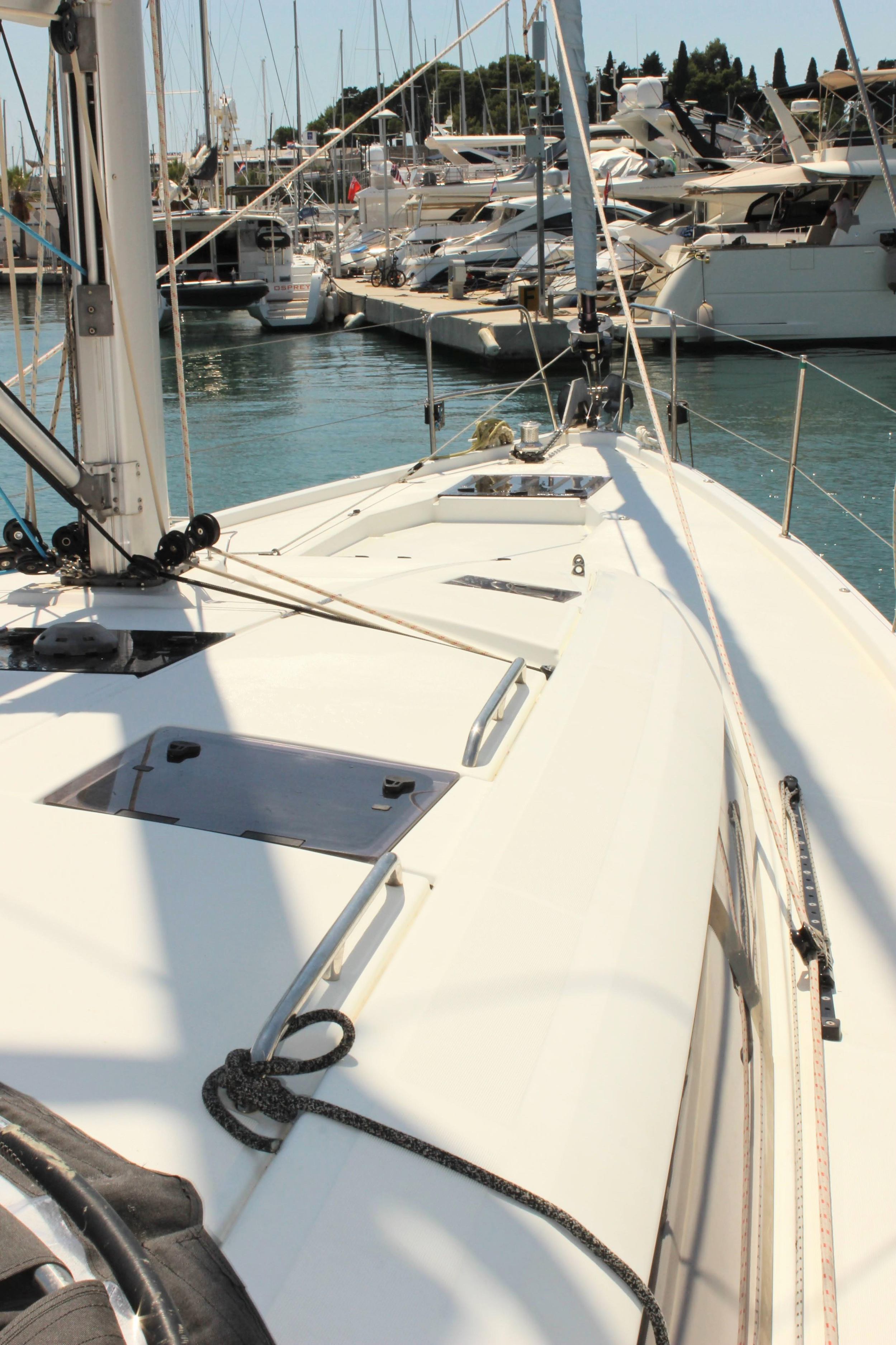 Jeanneau 54 - 6 cab. — photo 7