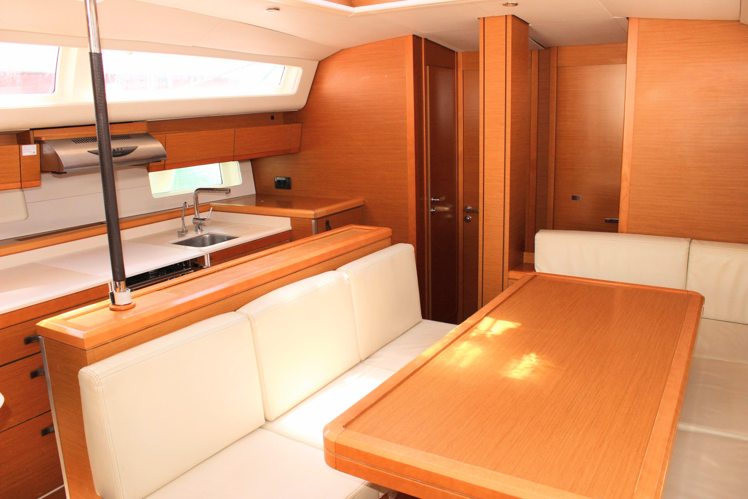 Jeanneau 54 - 6 cab. — photo 8