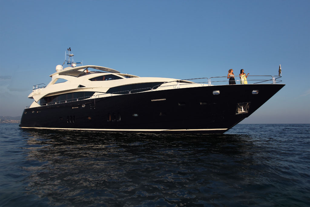 Photo #1 - Sunseeker 34 Metre Yacht (Arago) in Split - 43432
