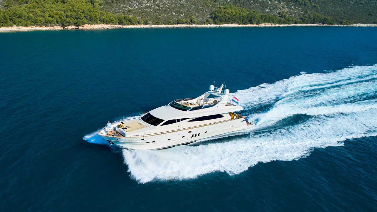 Photo #2 - Canados 86 (Karisma) in Baska Voda - 43436