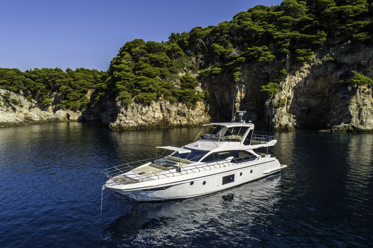 Azimut 66 (Tamara II)  - 2