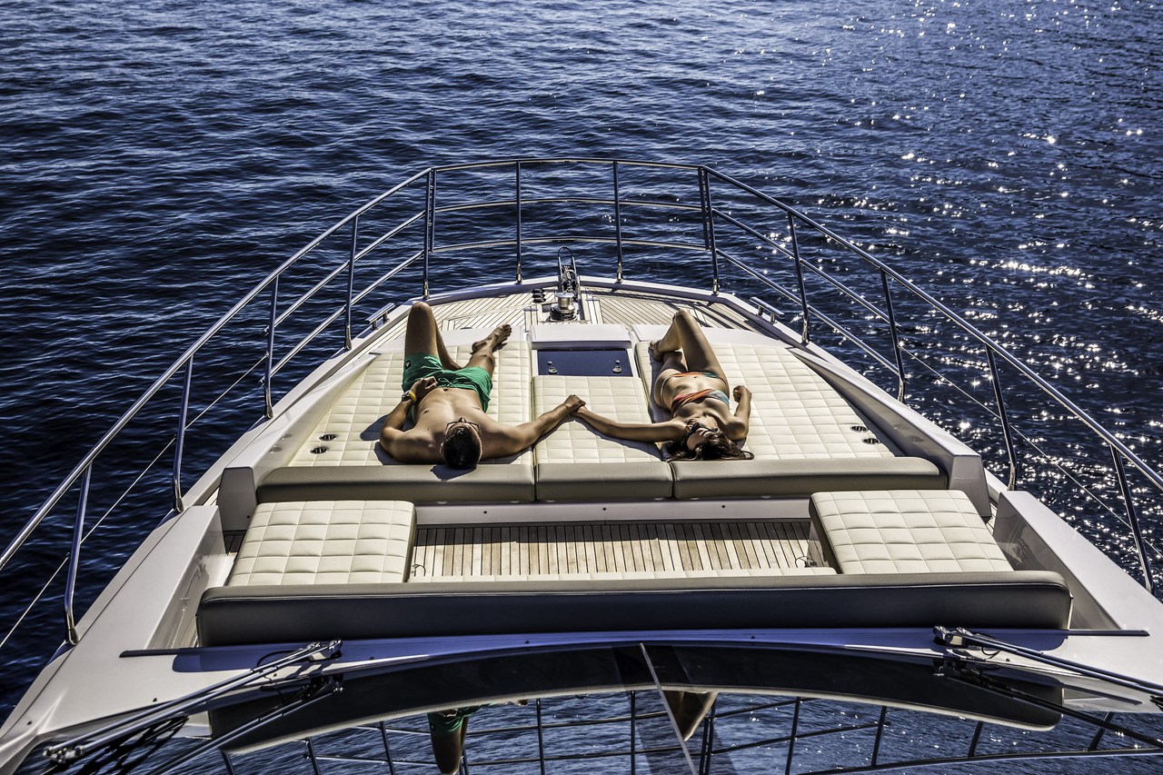 Photo #9 - Azimut 66 (Tamara II) in Trogir - 43444
