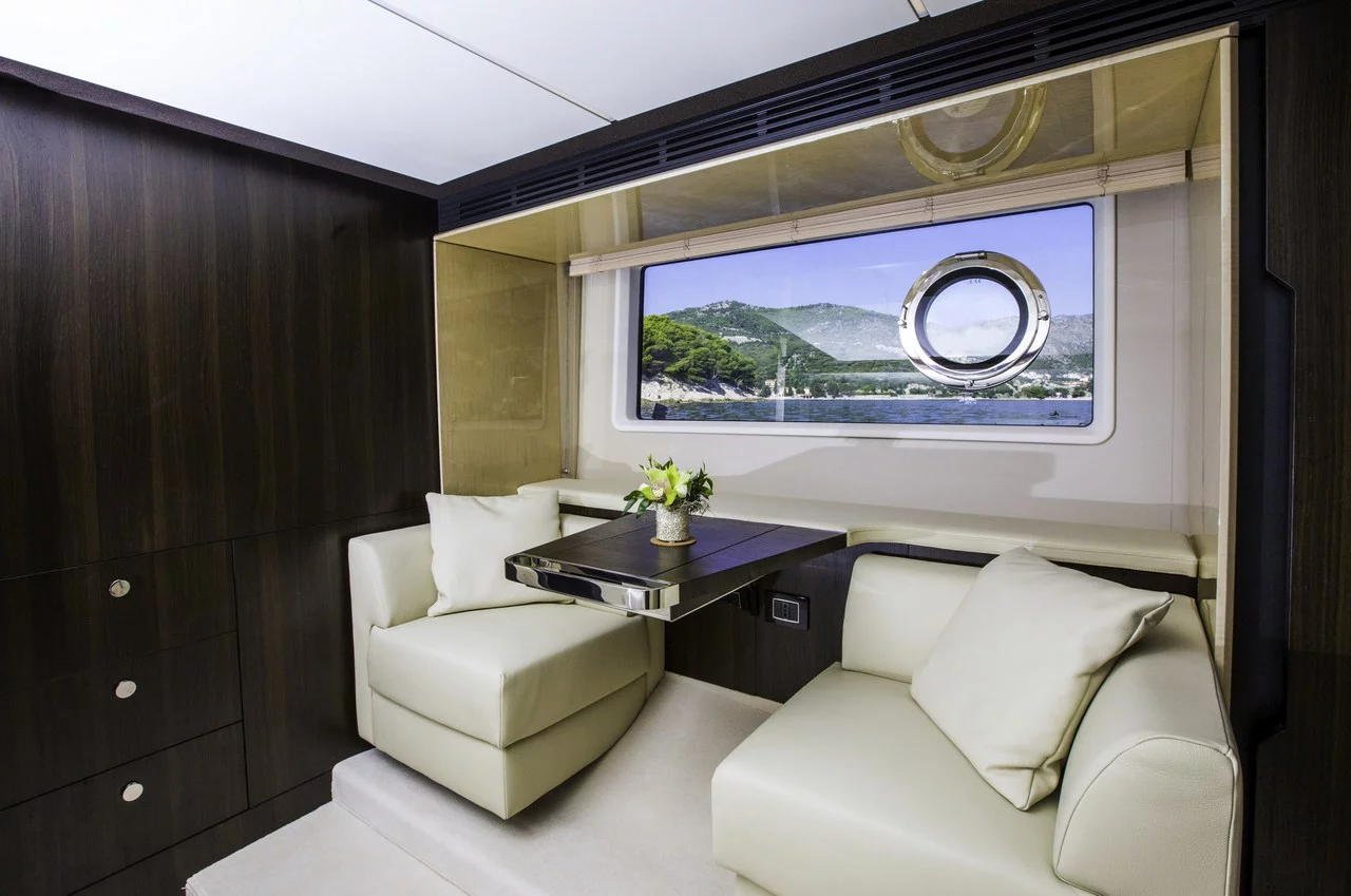 Azimut 66 (Tamara II)  - 18