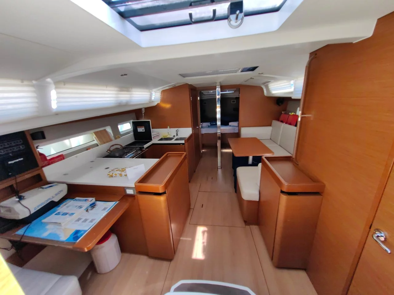 Sun Odyssey 440 (Milky Way)  - 7