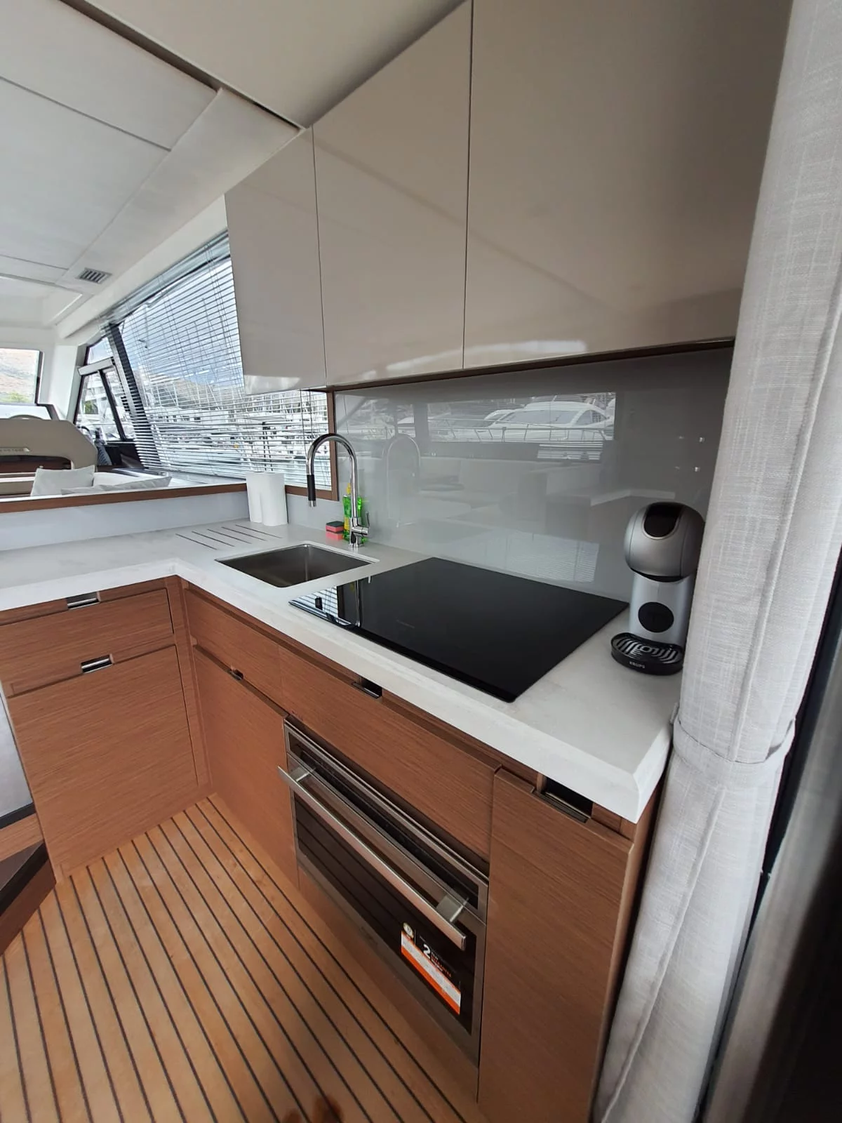 Monte Carlo 52 (Nora)  - 13