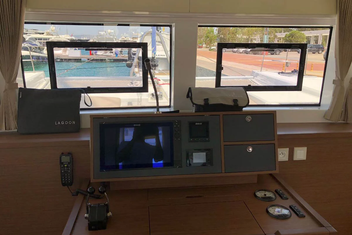 Lagoon 52 F - 6 + 2 cab. (Smajla 2 Sweden)  - 14