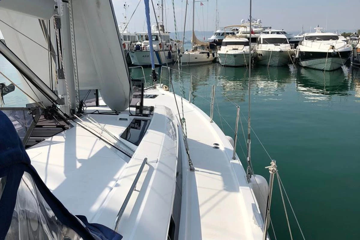 Oceanis 51.1 - 5 + 1 cab. (Christina)  - 6