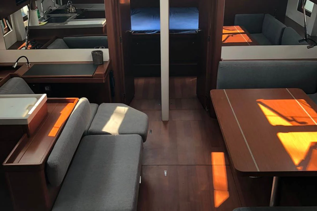 Oceanis 51.1 - 5 + 1 cab. (Christina)  - 13