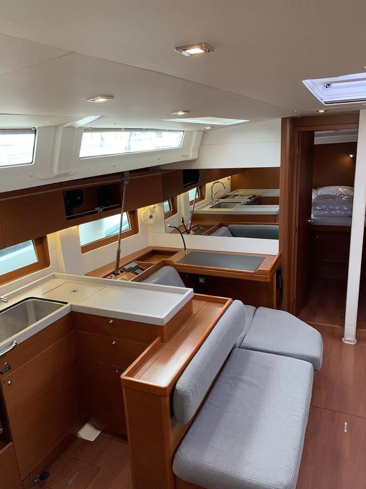 Oceanis 51.1 - 5 + 1 cab. (Christina)  - 19