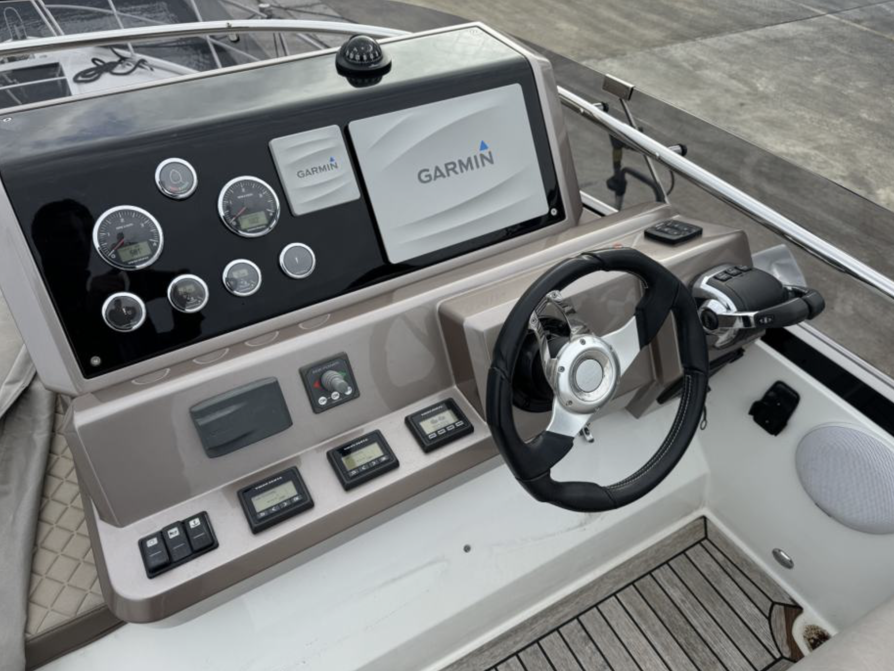 Photo #6 - Galeon 420 Fly (Minesa) en Pula - 43483