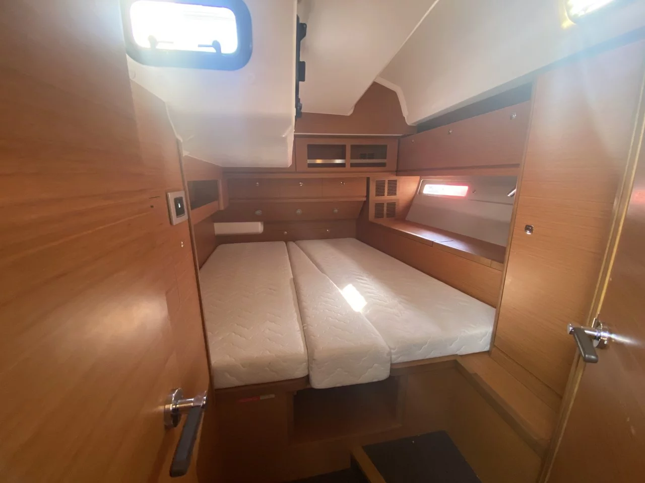 Dufour Exclusive 56 - 3 + 1 cab. (Sea, Seb & So)  - 7