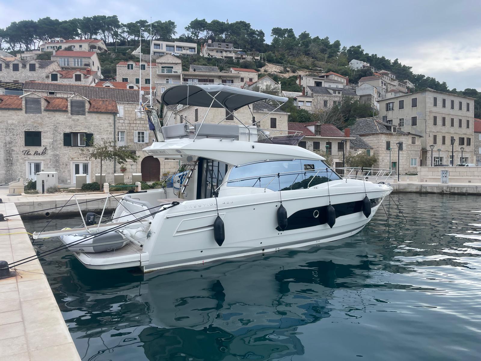 Prestige 420 Fly - 2 cab. — photo 24