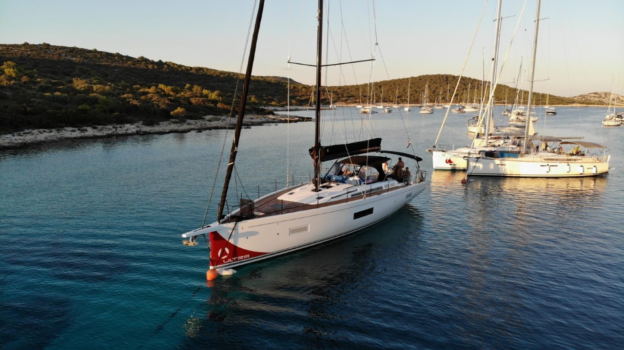 Photo #4 - First 53 - 3 + 1 cab. (Zenith) in Split - 43570