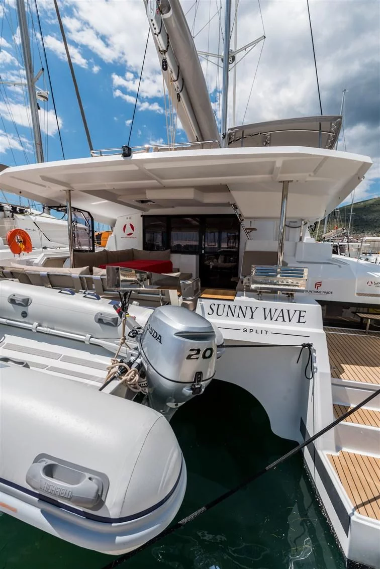 Fountaine Pajot Saona 47 Quintet - 5 + 1 cab. (Sunny Wave)  - 12