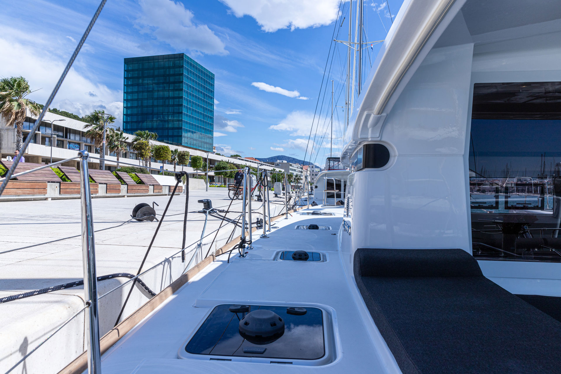 Lagoon 40 - 4 + 2 cab — photo 10