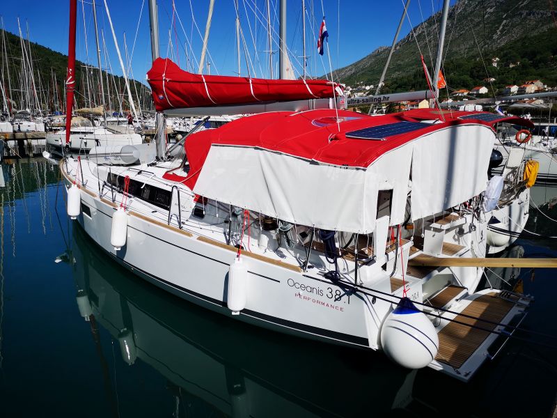 Oceanis 38.1 — photo 6