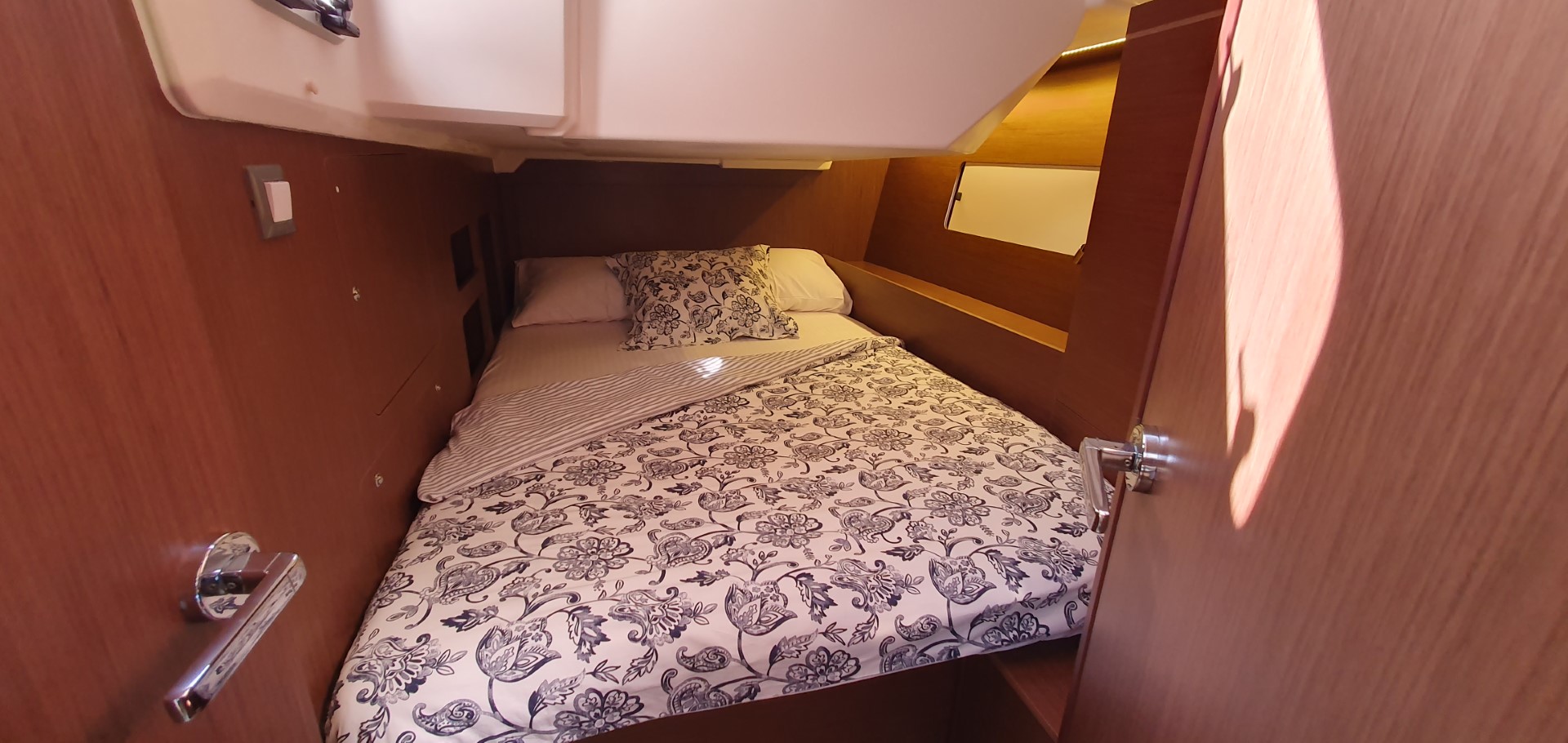 Oceanis 46.1 — photo 22