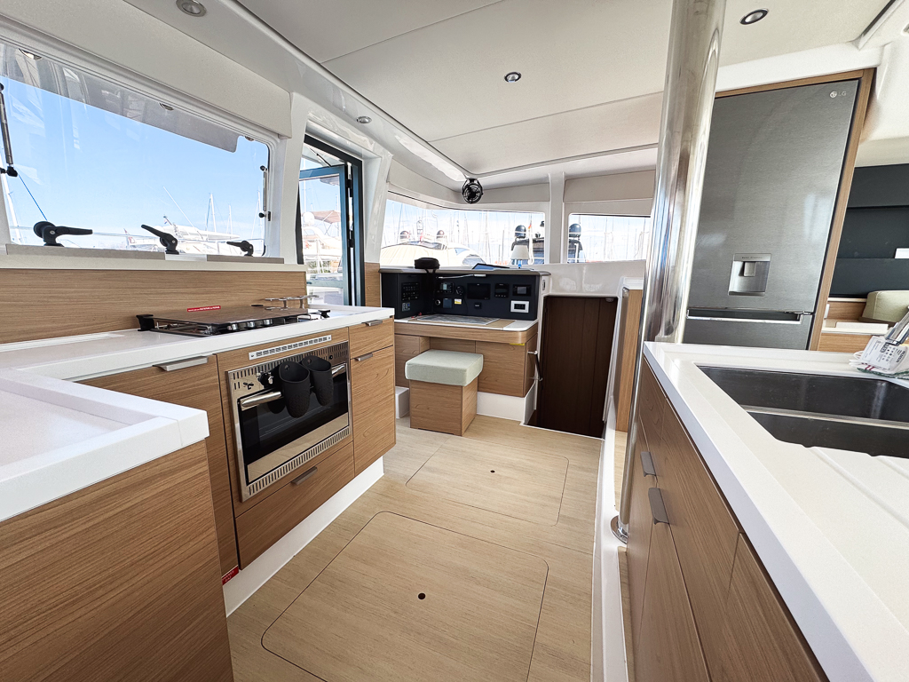 Bali 4.2 - 4 + 1 cab. — photo 21