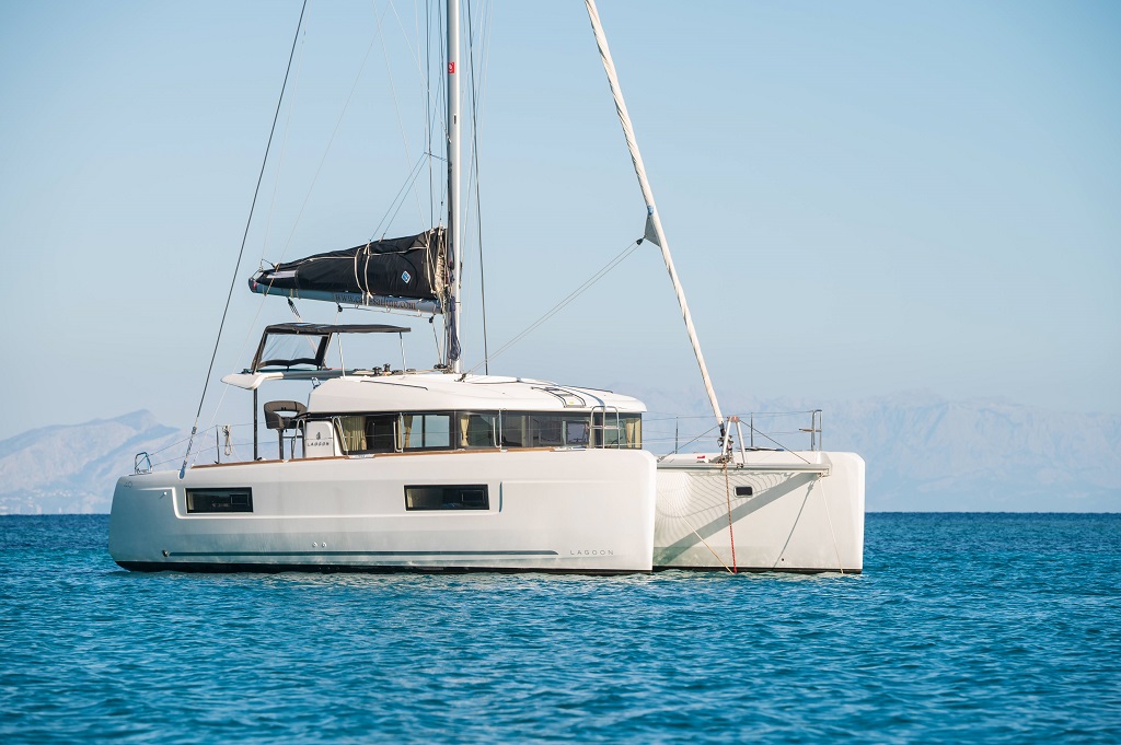 Photo #1 - Lagoon 40 - 4 + 2 cab (Mignonne) in Zadar - 43644