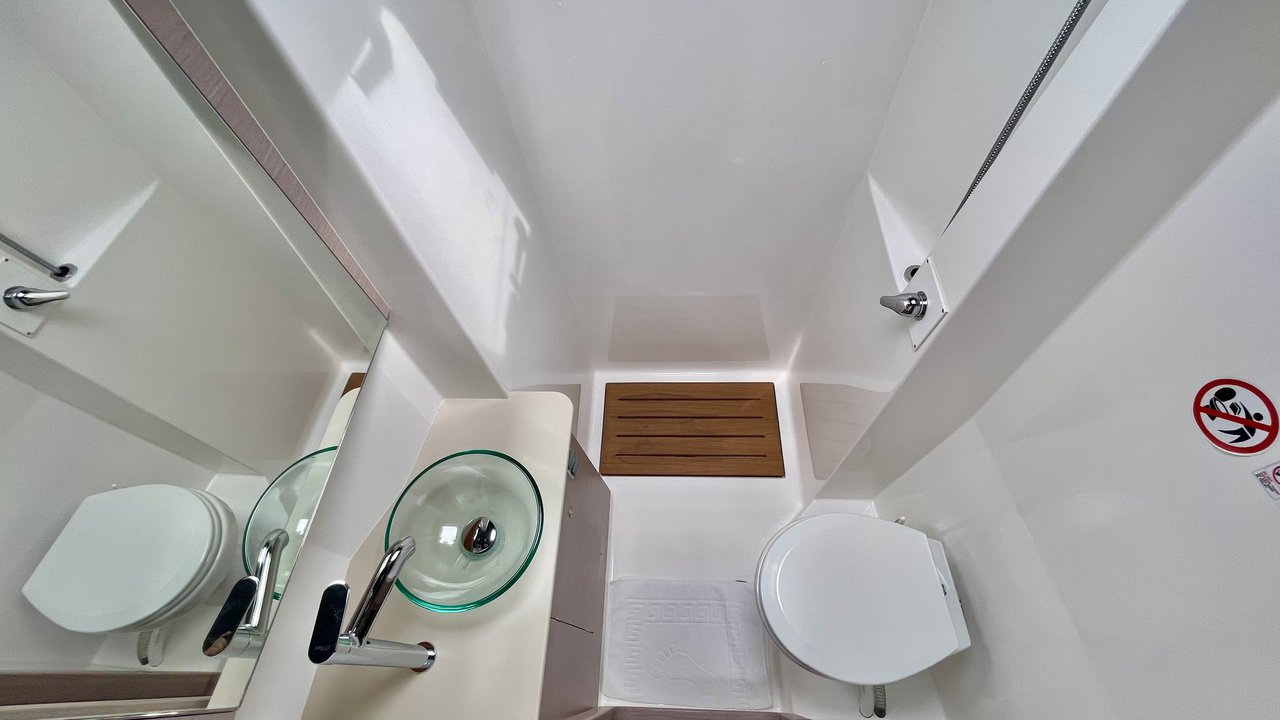 Photo #39 - Dufour 48 Catamaran - 5 + 1 cab. (LoveMarine) en Pirovac - 43659