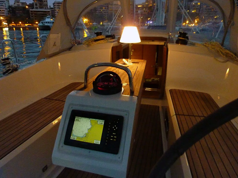 Bavaria Cruiser 37 - 3 cab. (Alena)  - 3