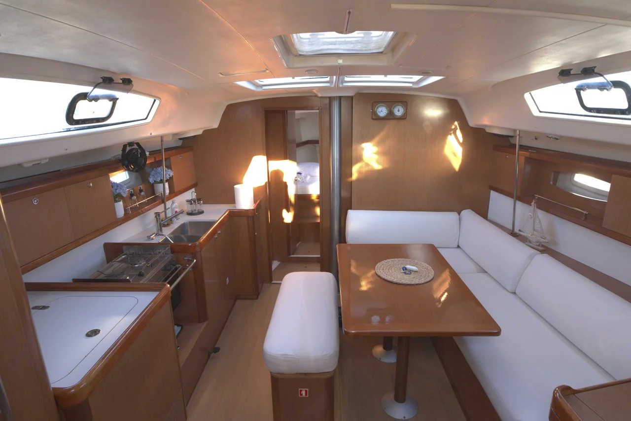 Oceanis 43 (Aias)  - 10