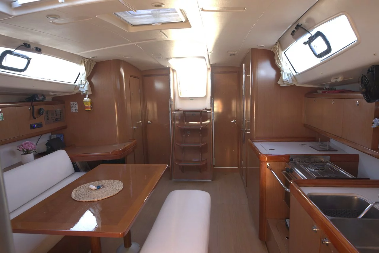 Oceanis 43 (Aias)  - 11