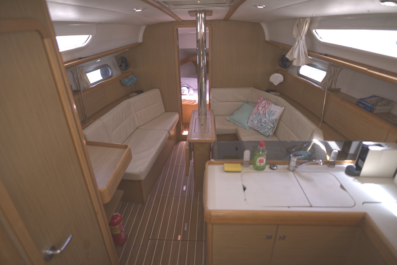 Photo #16 - Sun Odyssey 36i (Candy) en Pachi - 43713