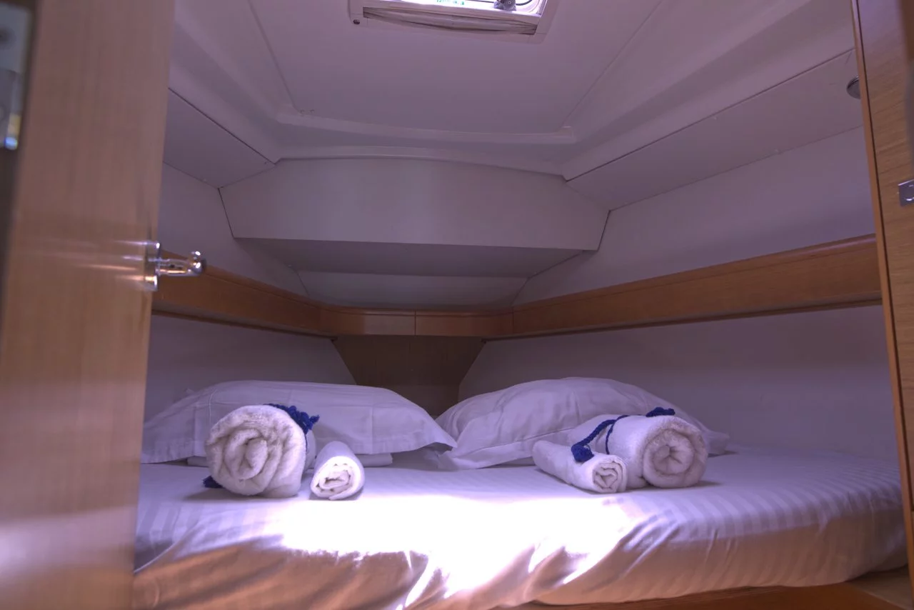 Sun Odyssey 36i (Candy)  - 21