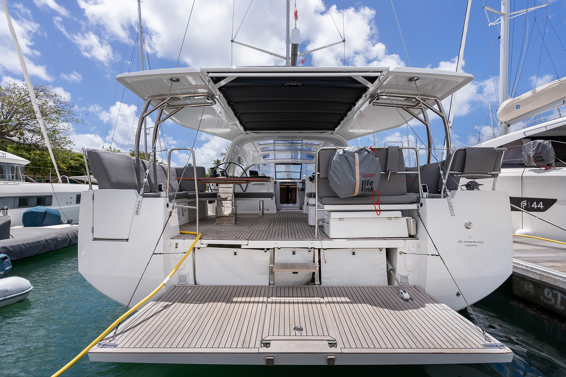 Jeanneau 55 - 3 + 1 cab. — photo 6