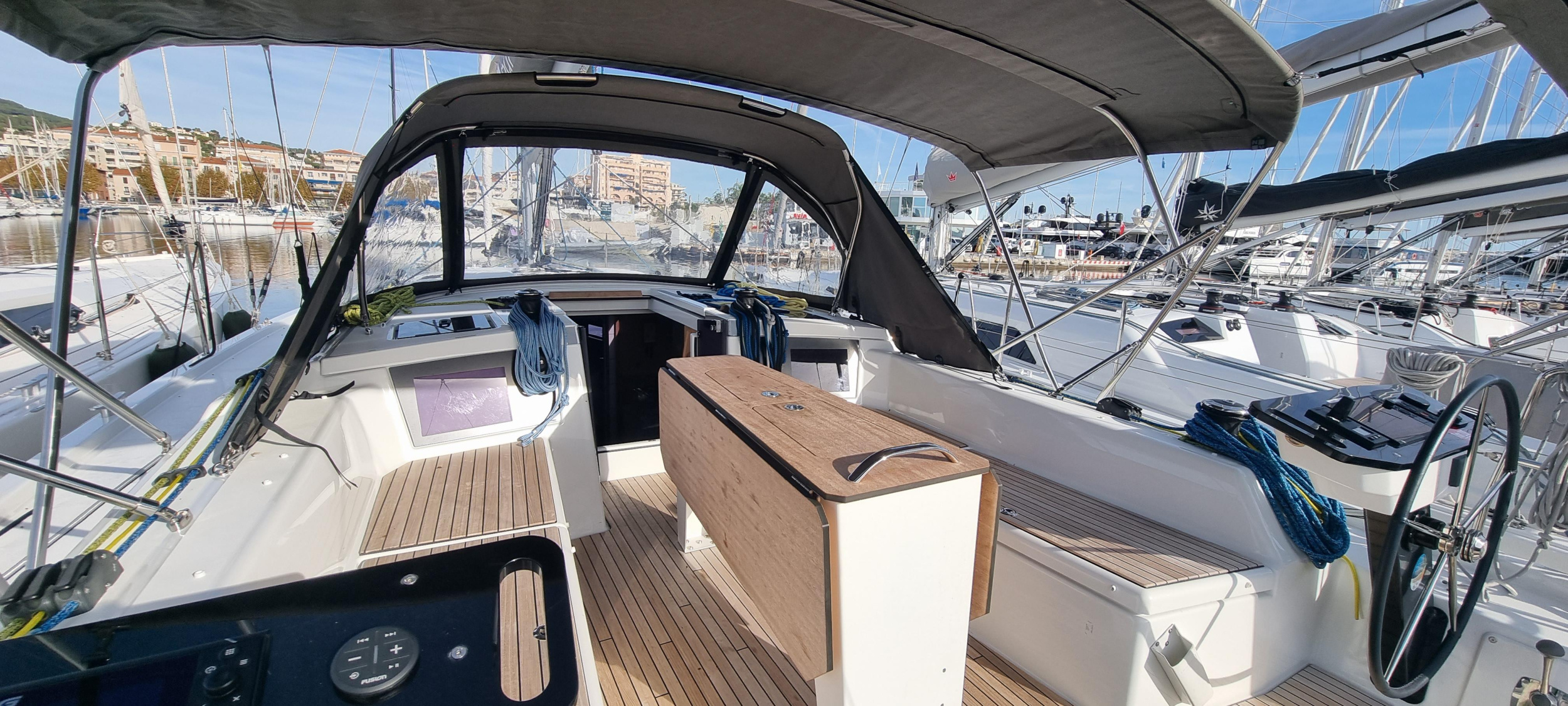 Dufour 41 - 3 cab. — photo 5