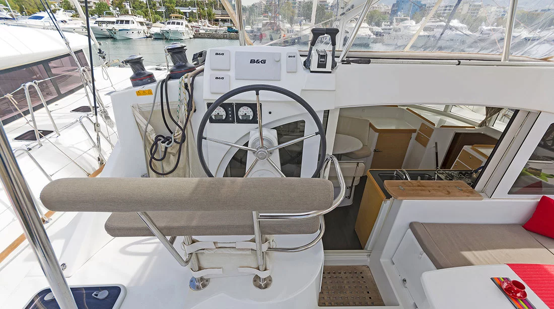 Lagoon 380 - 4 + 2 cab. (Bellevue)  - 13